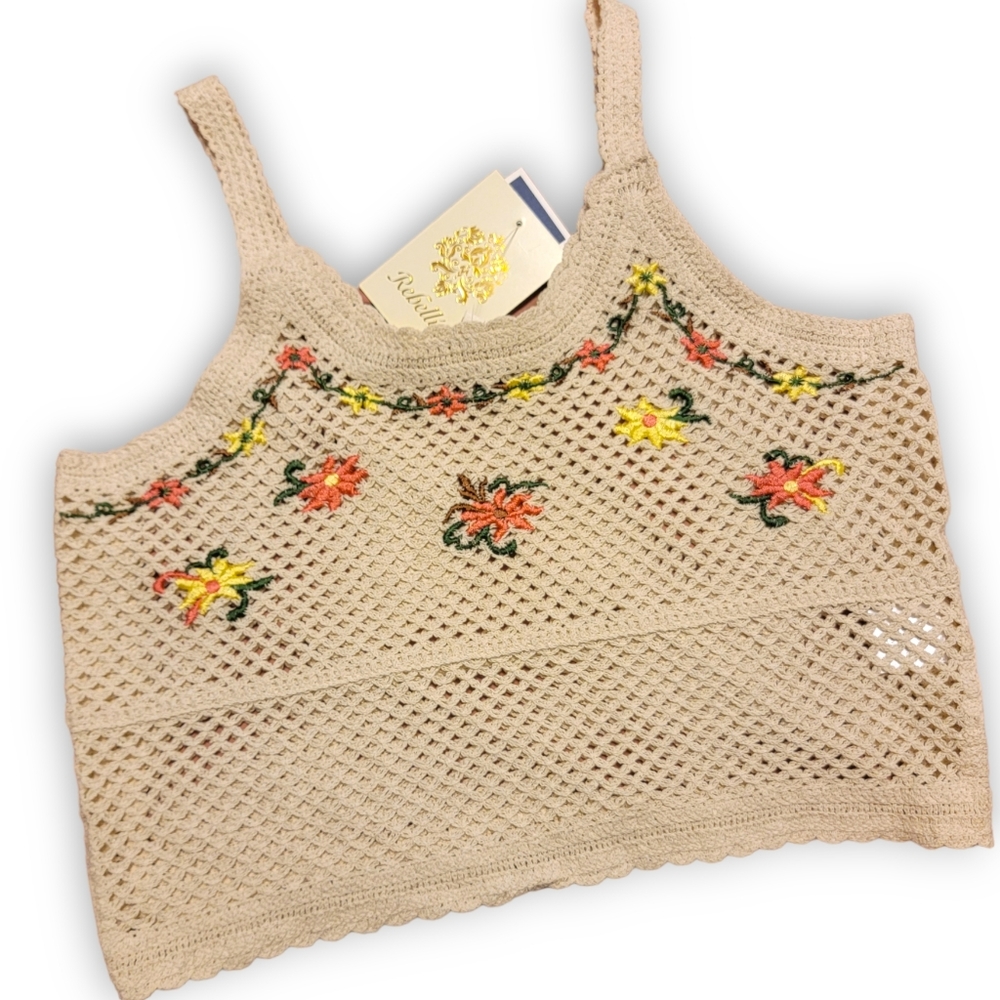 Rebellion Again Handmade Tan Beige Floral Crochet Summer Crop Top - sz Large
